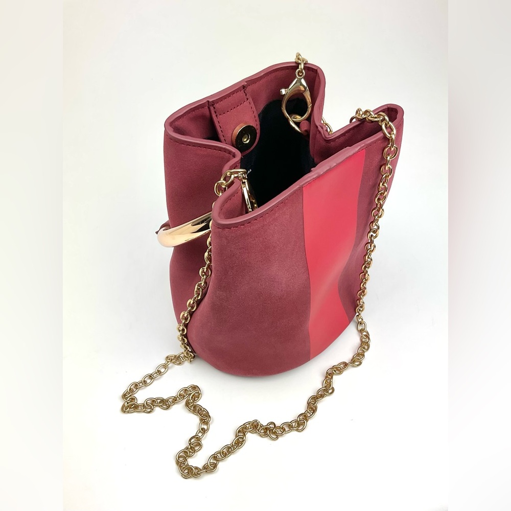 Who What Wear small bucket bag with handle and crossbody chain link strap. - Picture 7 of 10